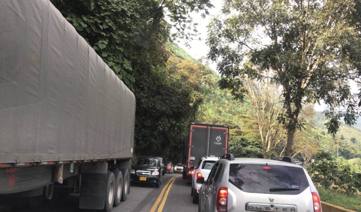 Vía Ibagué - Cajamarca.