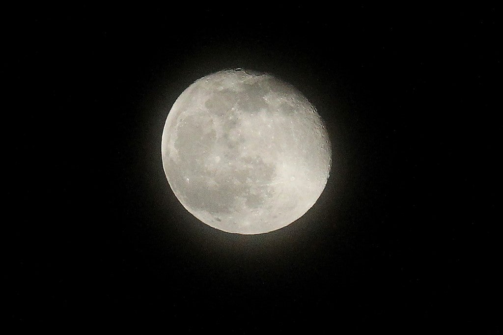 El lado oscuro de la Luna