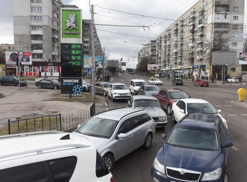 Vías de Kiev en Ucrania
