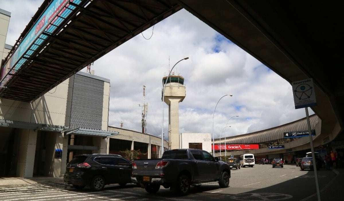 Aeropuerto de Rionegro reanuda su operación