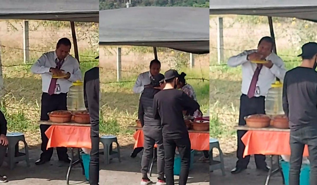 Conductor comiendo tacos