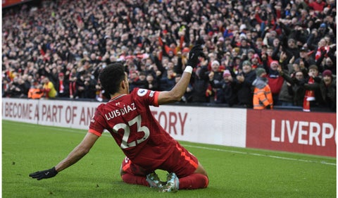 Luis Díaz celebra su primer gol con Liverpool