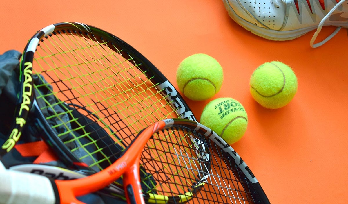 Tenis