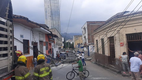 El accidente dejó daños materiales.