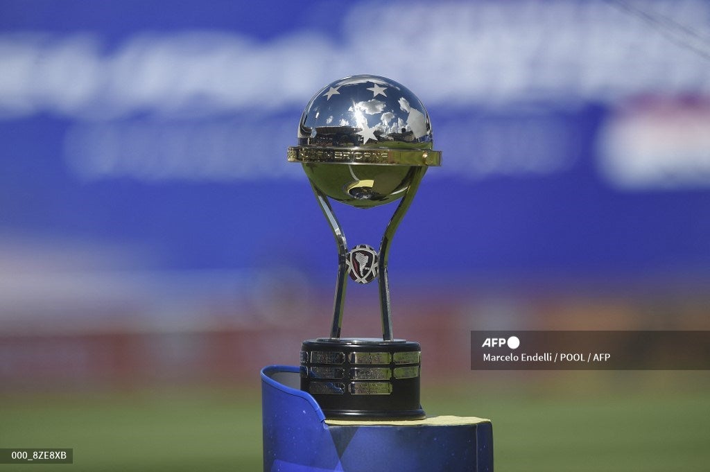 Trofeo de la Copa Sudamericana
