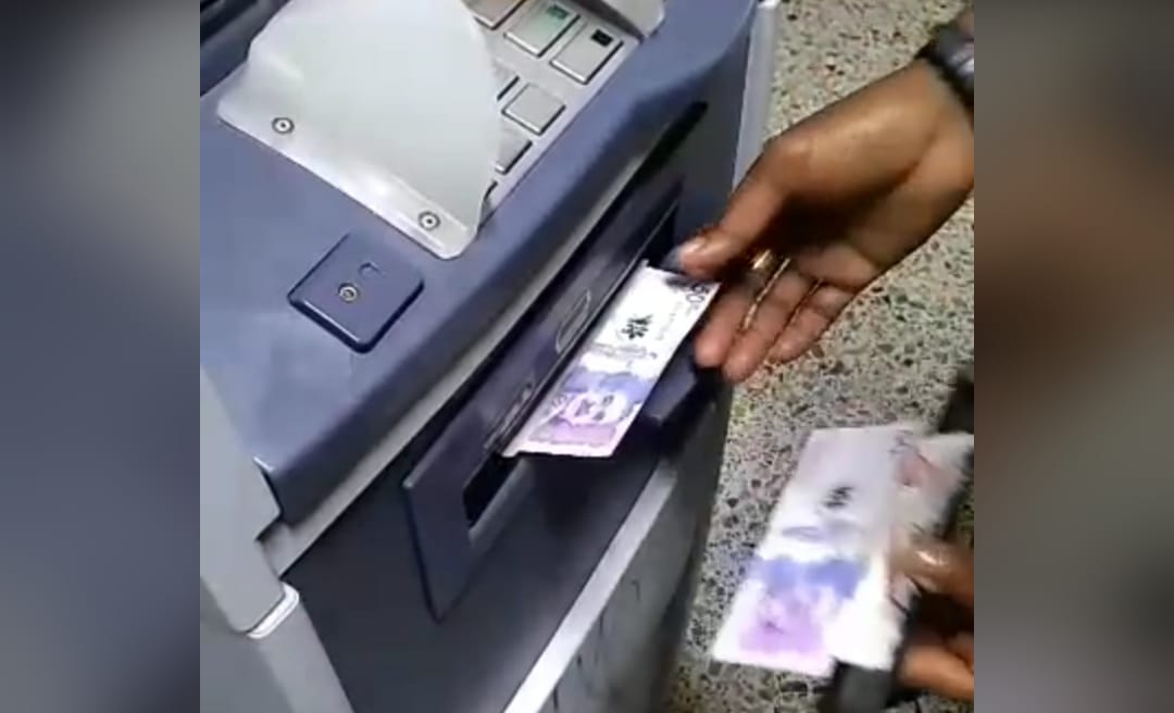 Alteró un cajero electrónico y robó millonaria suma de dinero en Engativá