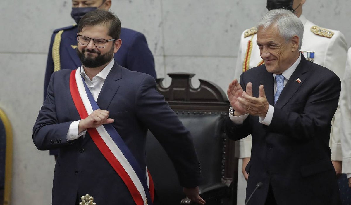 Gabriel Boric en la posesión en Chile