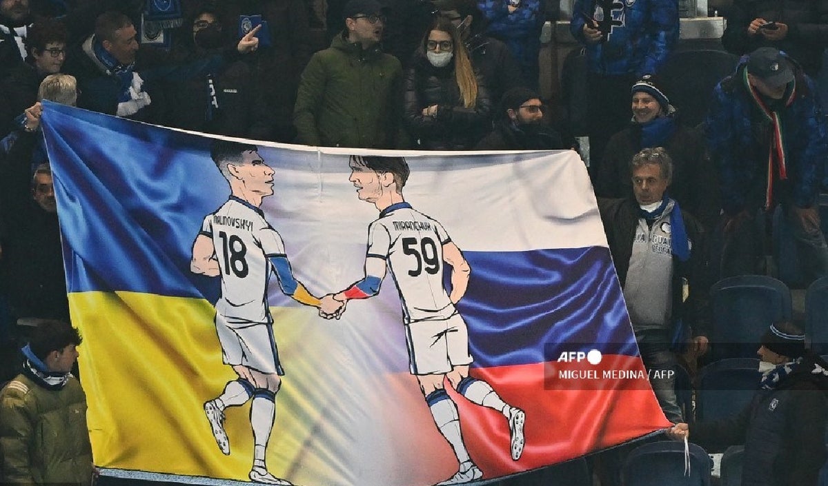 Banderas en contra de la guerra Rusia - Ucrania