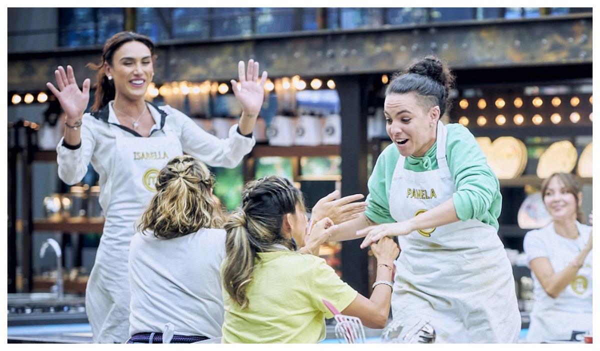 Isabella Santiago y Pamela en Masterchef