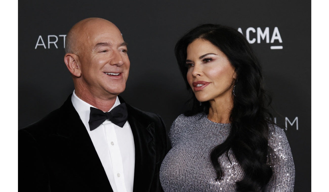 Jeff Bezos y su novia Lauren Sánchez están de visita en Colombia