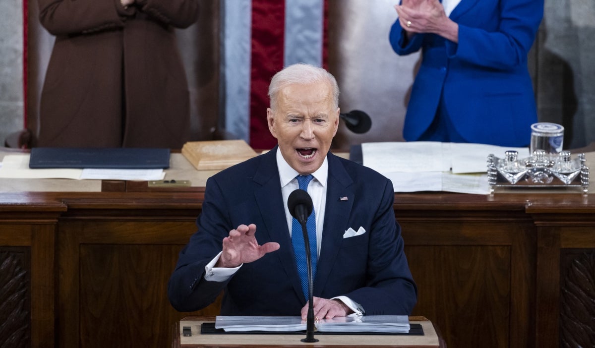 Joe Biden dando su discurso ante el Congreso de EE.UU.