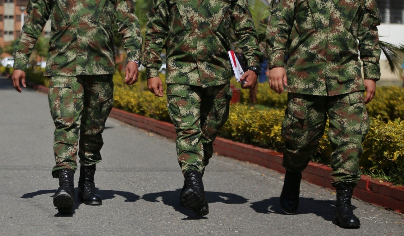 Militares