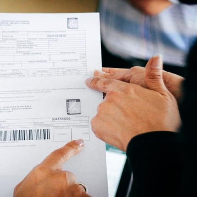 Cómo descargar en línea el recibo del impuesto de vehículos