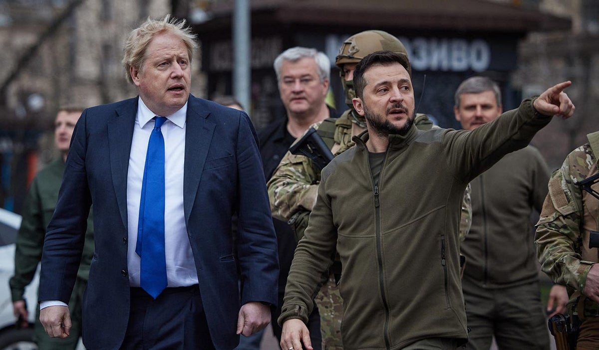 Boris Jonhson y Volodimir Zelensky