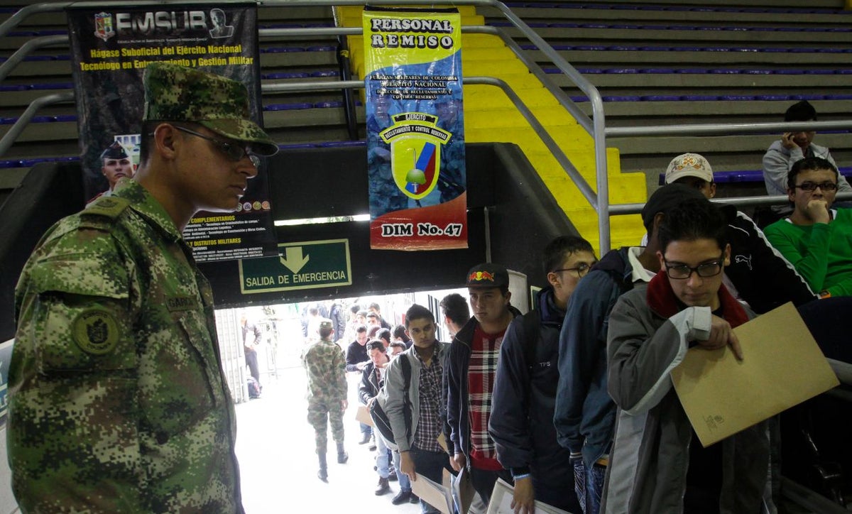Cuánto es el descuento en la libreta militar por votar en Colombia
