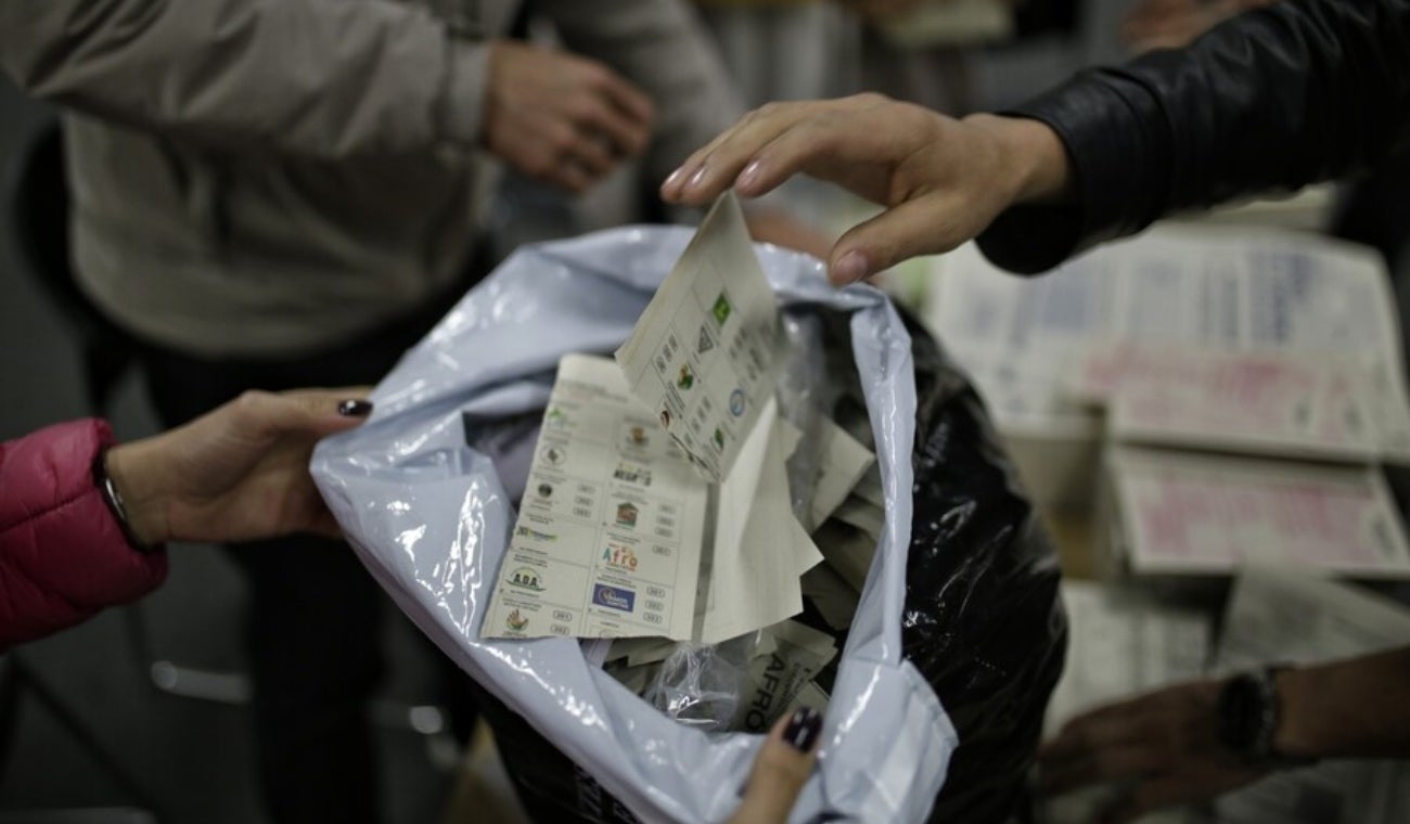 Rompen los tarjetones que no fueron usados en las elecciones al Congreso 2022