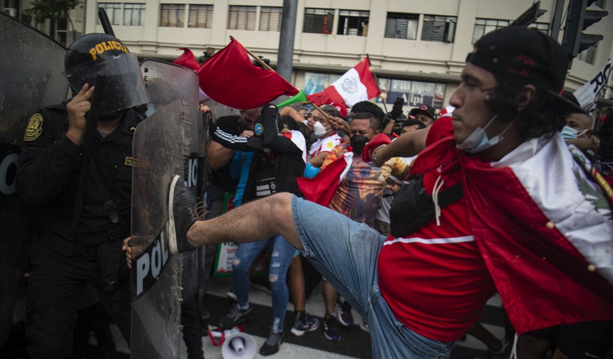Protestas en Perú contra gobierno de Pedro Castillo