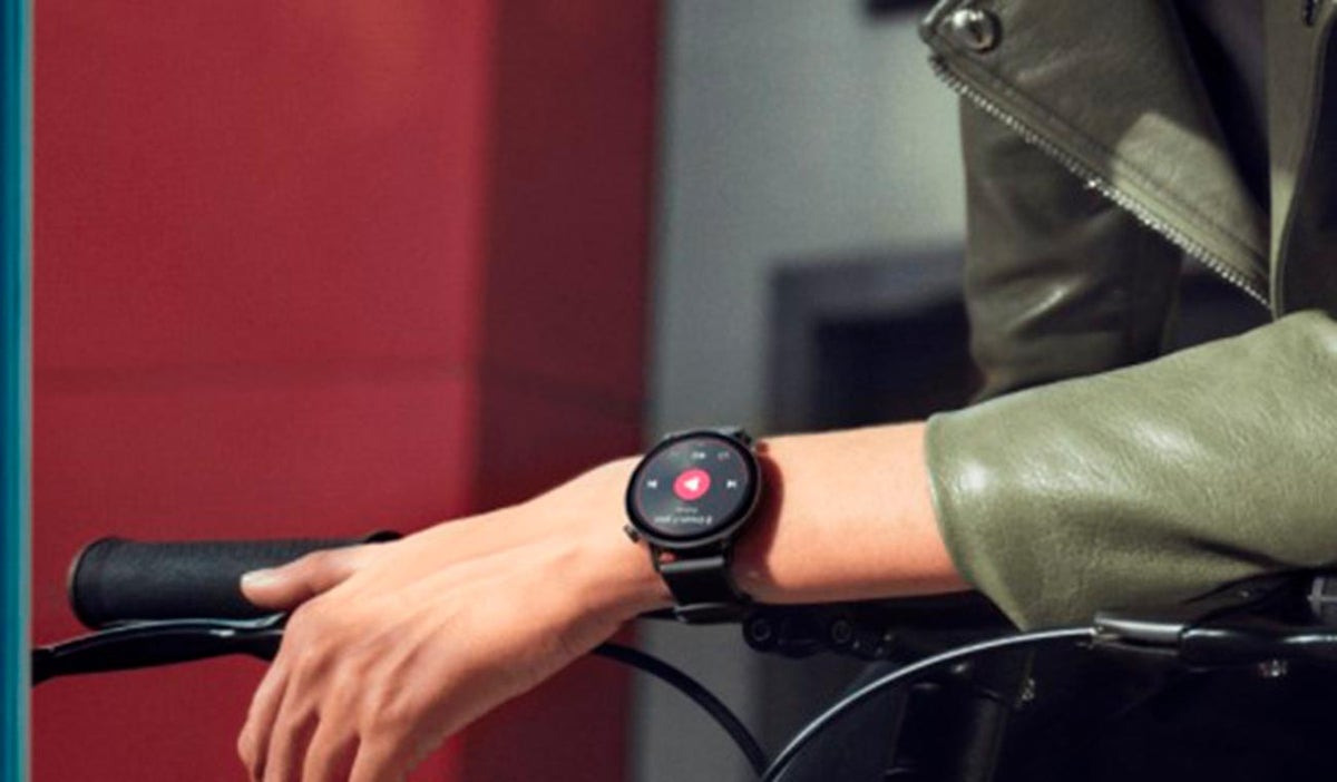 smartwatch reproduciendo música