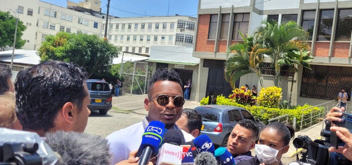 reddy Steven Rincón, el otro hijo del astro del fútbol, manifestó que alrededor del accidente se ha dado información muy distorsionada.