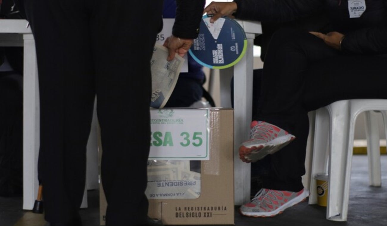 Puesto de votación en Unicentro