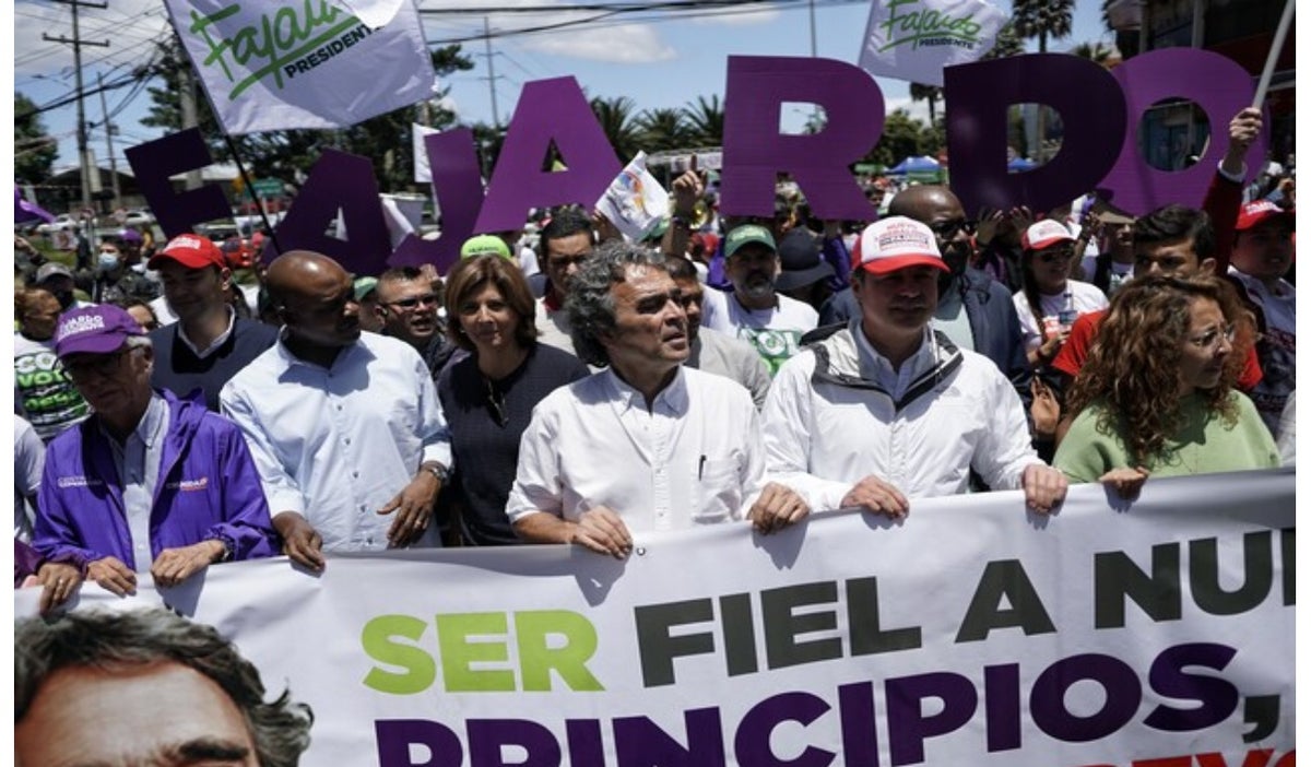 Sergio Fajardo en campaña presidencial 2022