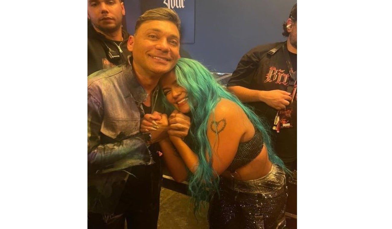 Karol G con Jean Carlos Centeno en el Movistar Arena