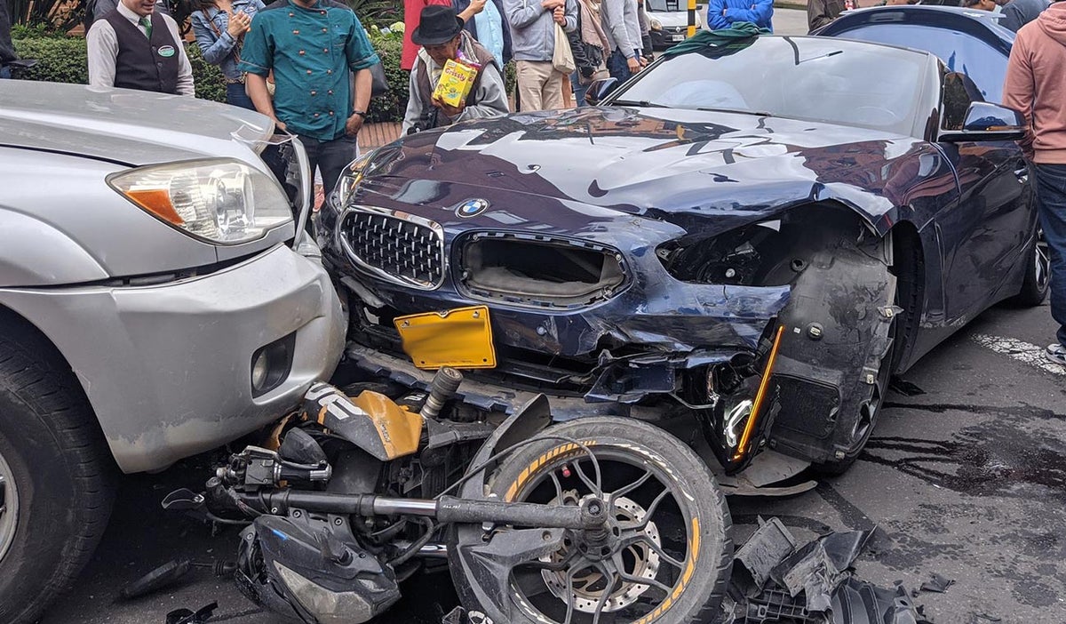 Accidente contra ladrones en moto
