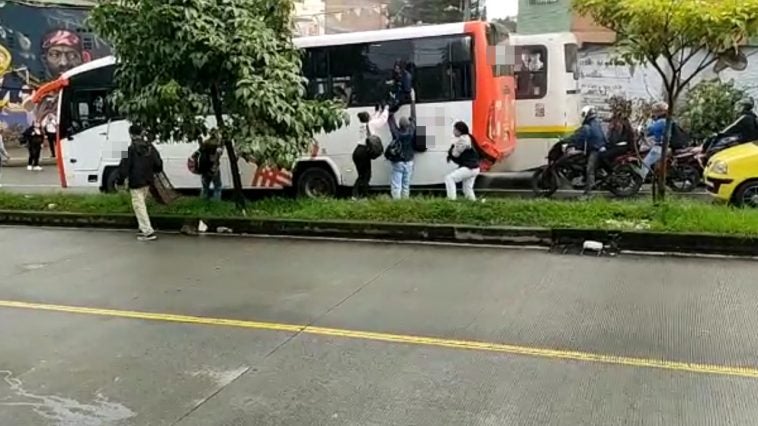 Por fortuna no se presentaron personas lesionadas.