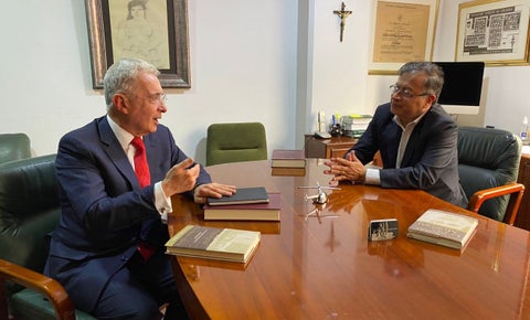 Gustavo Petro y Álvaro Uribe: se inicia histórica reunión