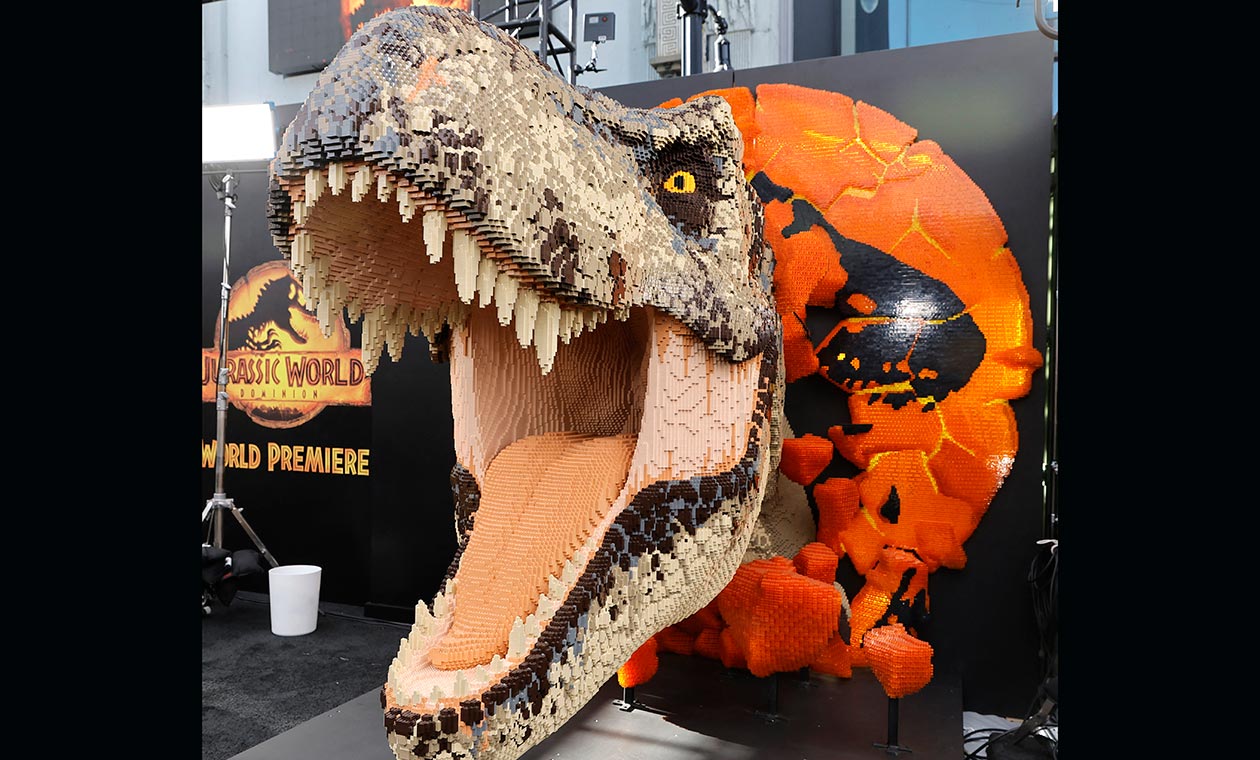 Escultura de Jurassic World Dominion