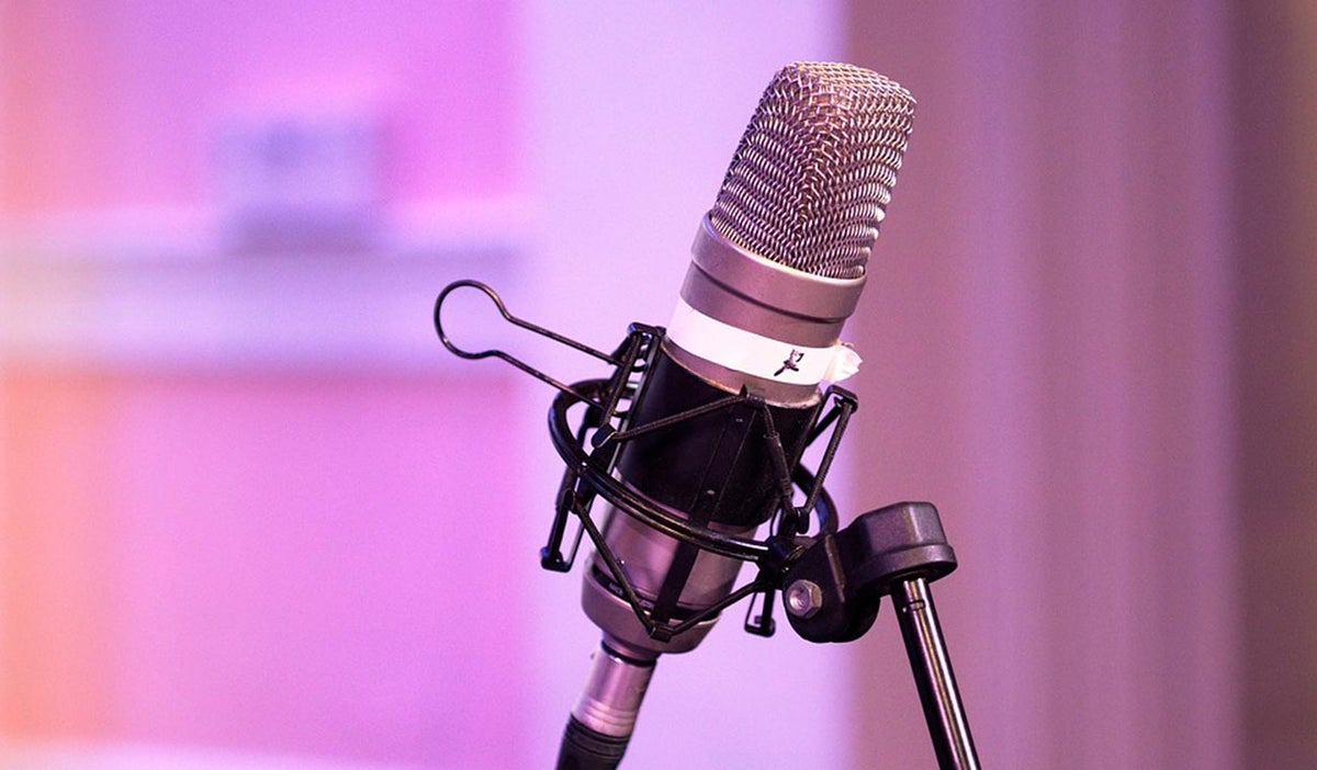 Micrófono para grabar un podcast