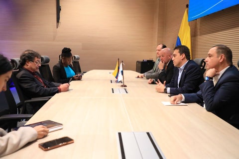 Alexander Vega y Gustavo Petro