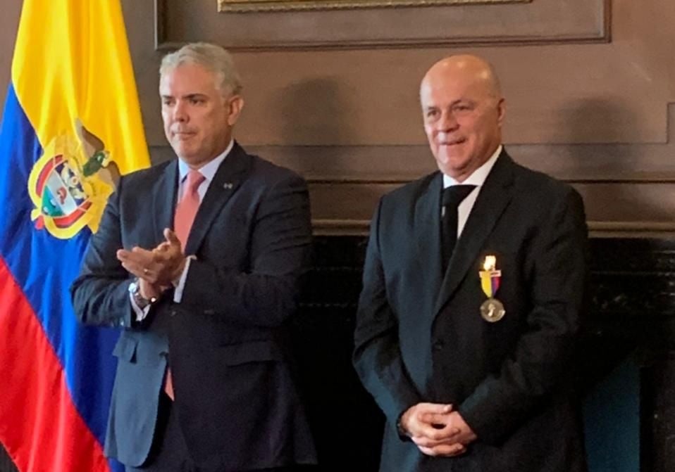 Carlos Antonio Vélez Palabras Mayores de Antena 2 junto a Iván Duque