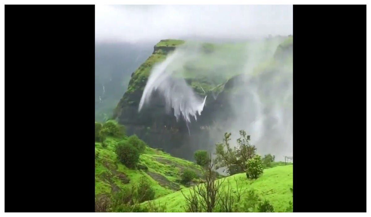 Cascada en Santander sube y se pierde entre las nubes