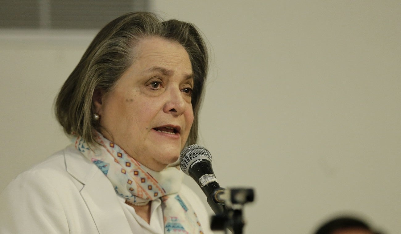Clara López
