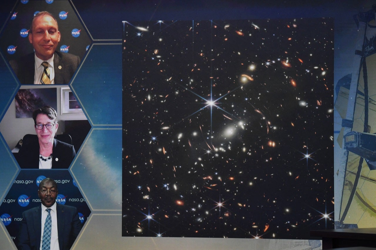 Primera imagen de galaxia revelada por el telescopio James Webb