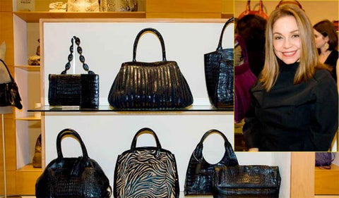 Nancy González, reconocida diseñadora de carteras