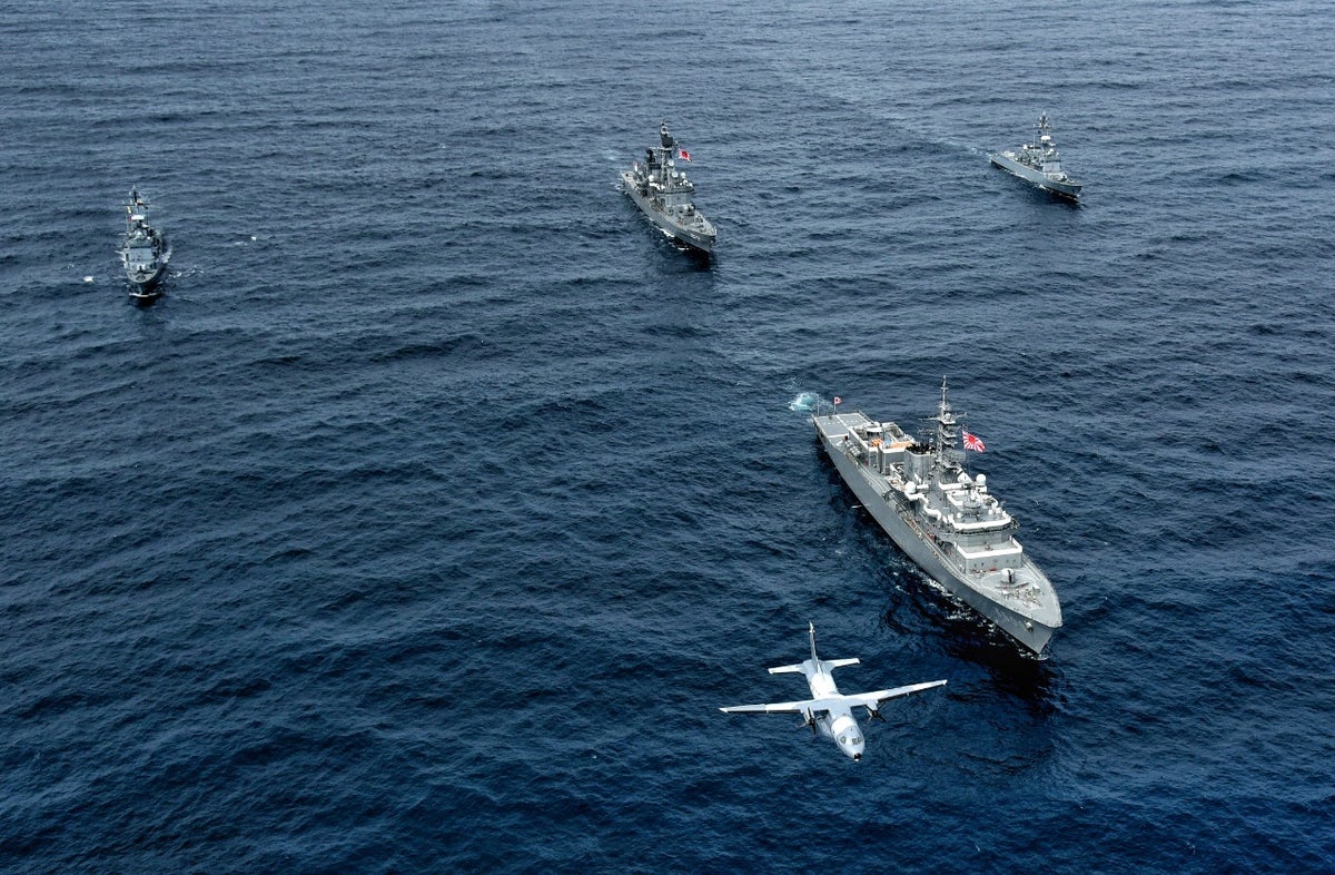 Entrenamientos de busques de la Armada de Colombia y de la Fuerza Marítima de Autodefensa de Japón.