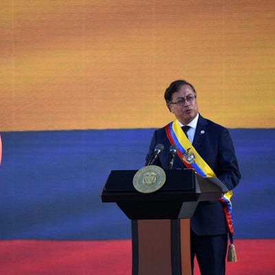 Gustavo Petro insiste en una economía sin carbón y sin petróleo