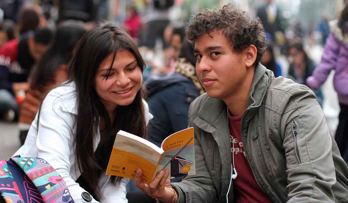Ciudadanos en las calles de Bogotá