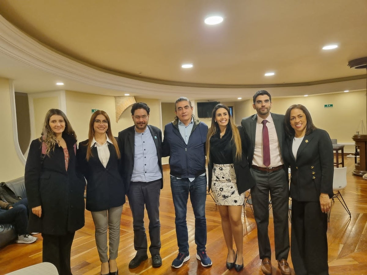 Uribismo y Pacto Histórico reunidos