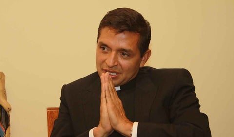 Padre 'Chucho', reconocido sacerdote que apareció en la televisión