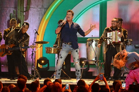 Carlos Vives en los Billboard