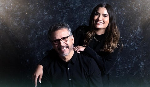 Jesús Adrián Romero y su hija