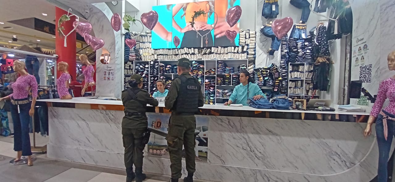 Con campaña 'Yo no pago. yo denuncio', buscan reducir extorsiones a comerciantes en Bogotá