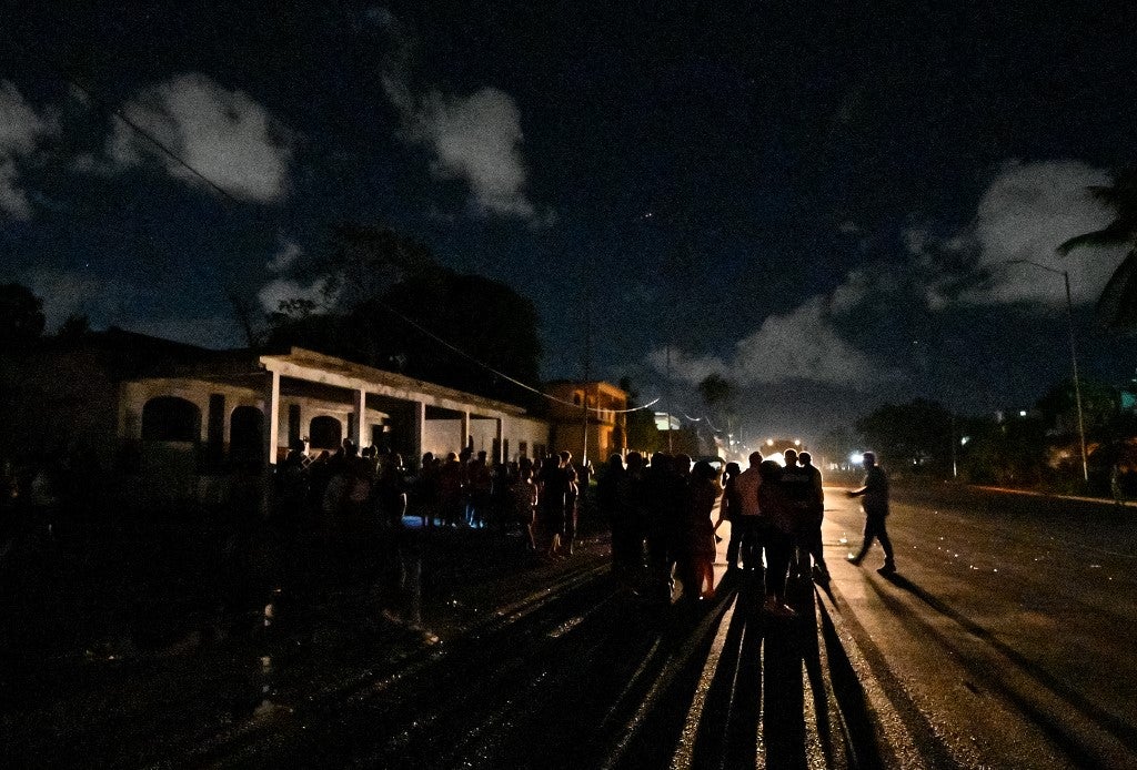 Apagón en Cuba tras el paso del huracán Ian