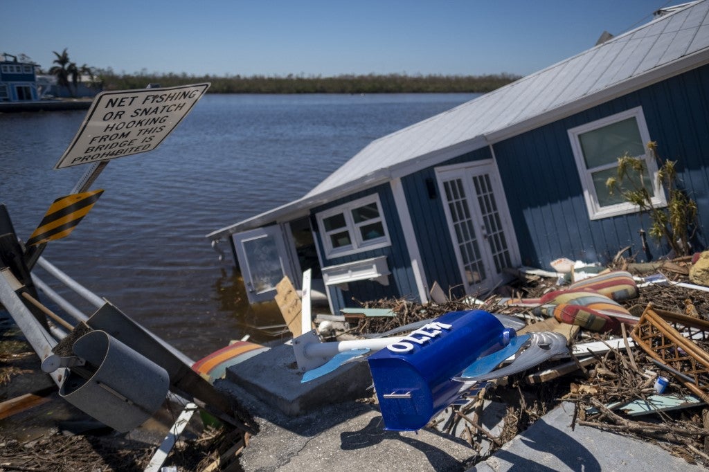 Una casa en la Florida destruida tras el paso del huracán Ian