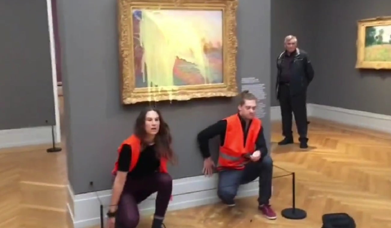 Activistas en Monet