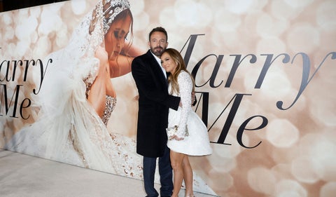 Ben Affleck y JLo: Rumoran que él se habría quitado la argolla de casado