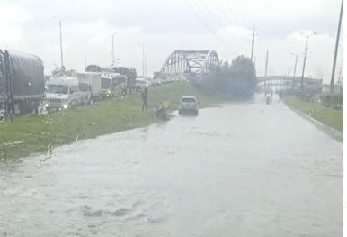 Lluvias en la calle 80